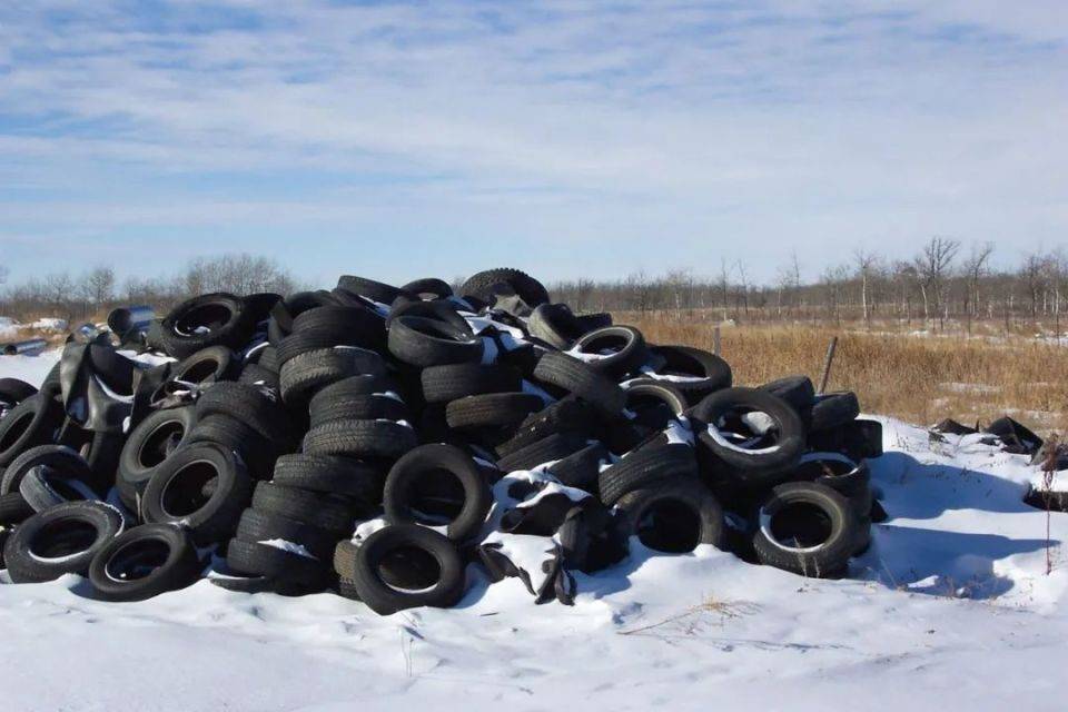 如何消除“黑色污染”?废旧轮胎生产再生橡胶成为战略资源